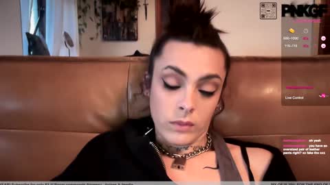 Snapshot of pnkgf chatting on 12/31/24, 12:54 pnkgf online show from 12/31/24, 12:54
