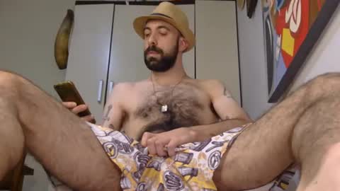 Snapshot of po3t3r0 chatting on 02/13/25, 04:22 juan online show from 02/13/25, 04:22