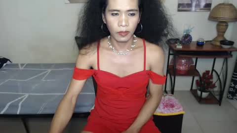 Snapshot of pocabigshane chatting on 12/05/24, 07:05 SHANE online show from 12/05/24, 07:05