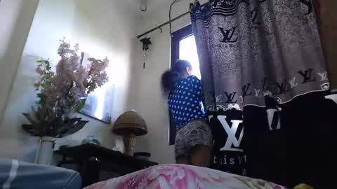 Snapshot of pocabigshane chatting on 12/13/24, 03:49 SHANE online show from 12/13/24, 03:49