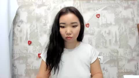 Snapshot of pocahontas654 chatting on 12/12/24, 12:22 Erica online show from 12/12/24, 12:22