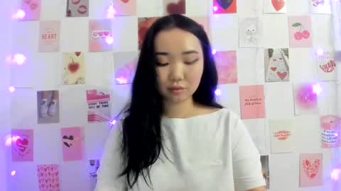 Snapshot of pocahontas654 chatting on 02/17/25, 04:04 Erica online show from 02/17/25, 04:04