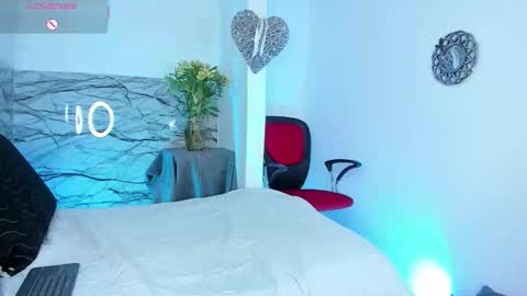 Snapshot of pocahontas921 chatting on 02/27/26, 05:24 Emi online show from 02/27/26, 05:24