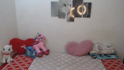 Snapshot of pocahontas_princess__ chatting on 09/24/25, 02:09 Pocahontas online show from 09/24/25, 02:09