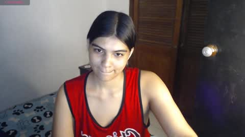 Snapshot of pocahontas_princess__ chatting on 10/05/25, 05:17 Pocahontas online show from 10/05/25, 05:17