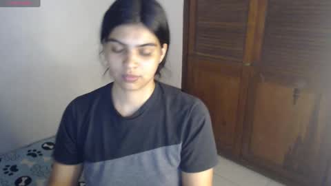 Snapshot of pocahontas_princess__ chatting on 10/12/25, 04:44 Pocahontas online show from 10/12/25, 04:44