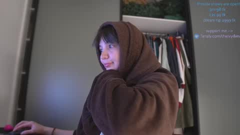   online show from 05/20/26, 06:36