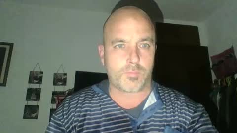 Snapshot of pocoyotop chatting on 01/01/25, 10:46 pocoyotop online show from 01/01/25, 10:46