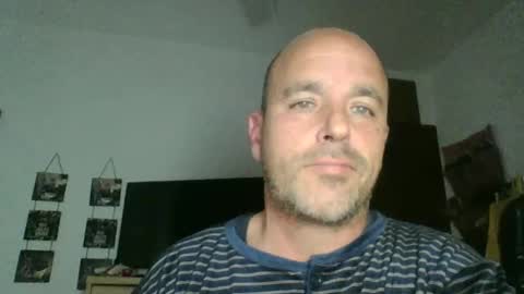 Snapshot of pocoyotop chatting on 03/01/25, 12:17 pocoyotop online show from 03/01/25, 12:17