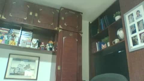 Snapshot of pocoyotop chatting on 03/01/25, 09:59 pocoyotop online show from 03/01/25, 09:59