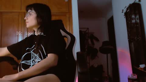 IG ipoetica  online show from 02/01/25, 06:29