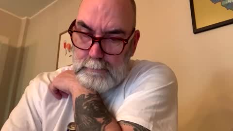 poeticdaddy online show from 10/29/25, 11:23