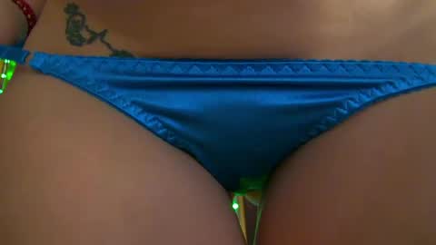 poison_milf_ online show from 04/25/26, 03:53