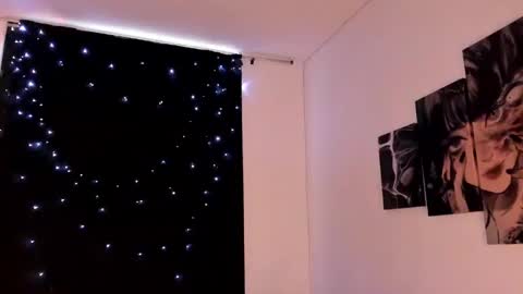 Willow                      Hours 12pm to 630pm Colombian time FRIDAY AND SUNDAY FREE DAYS online show from 02/24/25, 09:31