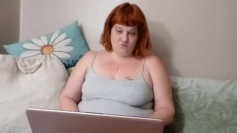 Poison Ivy online show from 01/15/25, 03:43