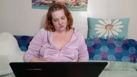 Poison Ivy online show from 02/05/25, 10:44