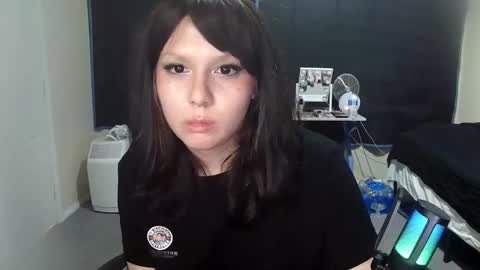 poki734056 online show from 11/01/25, 10:06