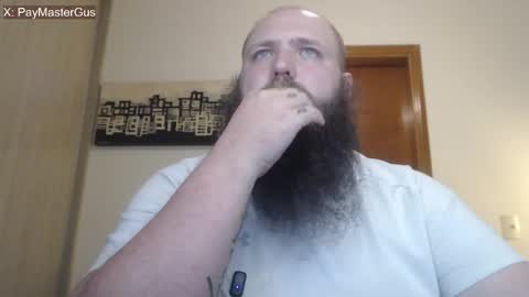 Snapshot of polar_bear91 chatting on 04/12/26, 01:21 Bear online show from 04/12/26, 01:21