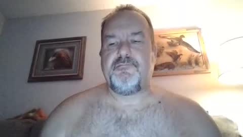 Snapshot of polarisman74 chatting on 10/25/25, 08:55 polarisman74 online show from 10/25/25, 08:55