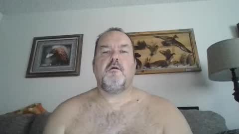 Snapshot of polarisman74 chatting on 11/02/25, 05:15 polarisman74 online show from 11/02/25, 05:15