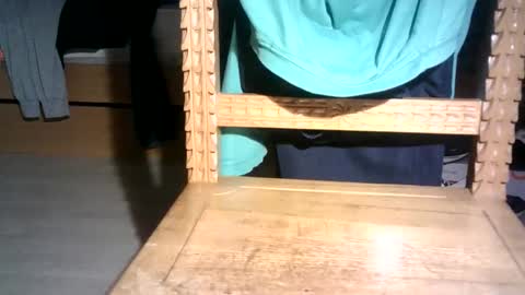 Snapshot of poletttino chatting on 11/04/25, 06:51 poletttino online show from 11/04/25, 06:51