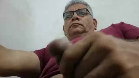 poli online show from 06/01/26, 02:08