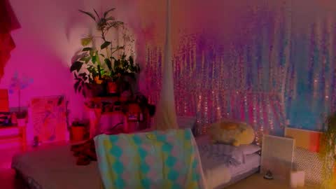 Martha online show from 01/18/25, 01:41