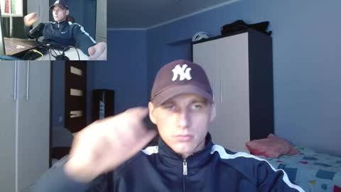 Poliglot online show from 10/20/25, 01:11