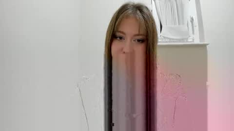 Snapshot of polihoney chatting on 01/18/26, 04:44 Polina online show from 01/18/26, 04:44