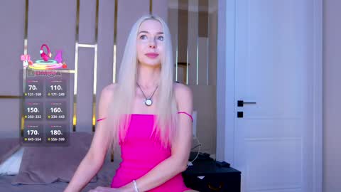 Snapshot of poliina chatting on 04/07/26, 07:58 Polina online show from 04/07/26, 07:58