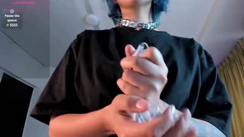 Snapshot of polilla_10_ chatting on 03/11/25, 05:46 Poli online show from 03/11/25, 05:46