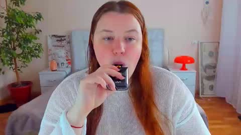 Snapshot of polinasallivan chatting on 03/24/26, 11:48 Polina online show from 03/24/26, 11:48