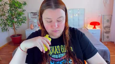 Snapshot of polinasallivan chatting on 04/06/26, 01:12 Polina online show from 04/06/26, 01:12