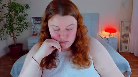 Snapshot of polinasallivan chatting on 05/07/26, 01:38 Polina online show from 05/07/26, 01:38