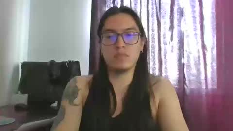 Snapshot of polla322 chatting on 01/17/25, 08:22 Diego online show from 01/17/25, 08:22