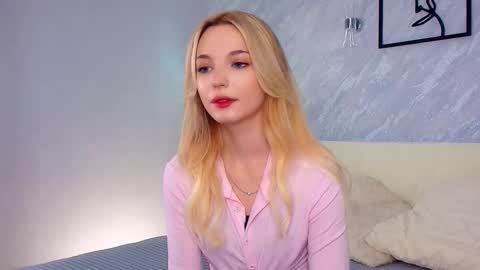 Snapshot of pollimills chatting on 09/11/25, 07:52 pollimills online show from 09/11/25, 07:52