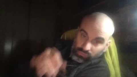 Snapshot of pollito1985 chatting on 11/15/25, 03:52 DIEGO O DIEGUITO online show from 11/15/25, 03:52