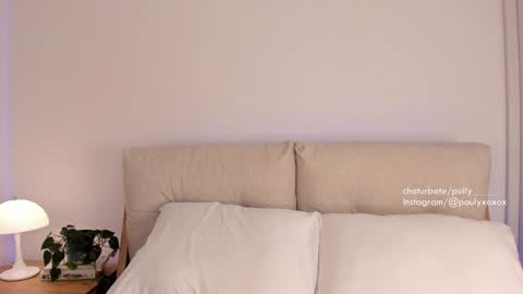 Snapshot of polly_____ chatting on 01/24/25, 09:26 Polly online show from 01/24/25, 09:26