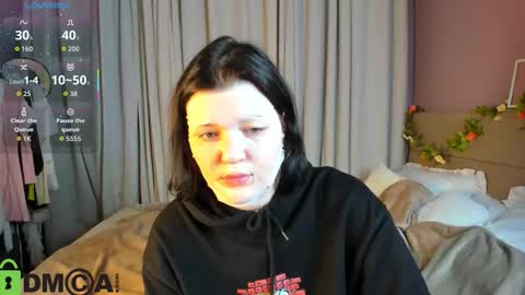 Snapshot of polly__mayer chatting on 10/12/25, 01:48 Polly online show from 10/12/25, 01:48