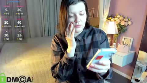 Snapshot of polly__mayer chatting on 10/23/25, 01:05 Polly online show from 10/23/25, 01:05