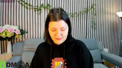 Snapshot of polly__mayer chatting on 11/03/25, 01:08 Polly online show from 11/03/25, 01:08