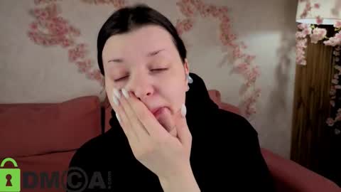 Snapshot of polly__mayer chatting on 11/12/25, 02:01 Polly online show from 11/12/25, 02:01