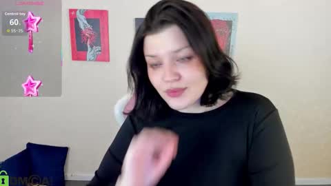 Snapshot of polly__mayer chatting on 11/30/25, 05:22 Polly online show from 11/30/25, 05:22