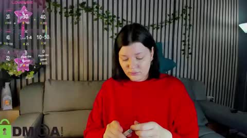 Snapshot of polly__mayer chatting on 11/30/25, 11:31 Polly online show from 11/30/25, 11:31