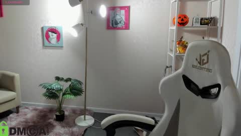 Snapshot of polly__mayer chatting on 12/02/25, 01:00 Polly online show from 12/02/25, 01:00