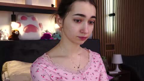 Polly online show from 02/12/26, 07:47