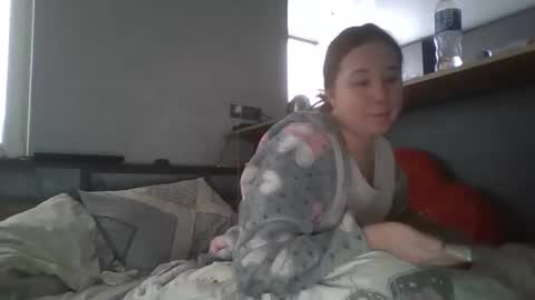 Snapshot of pollyandfill chatting on 02/26/25, 09:42 PollyandFill online show from 02/26/25, 09:42