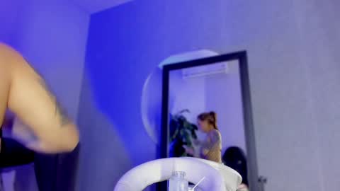 Snapshot of pollybabe_ chatting on 01/20/25, 10:40 POLLY online show from 01/20/25, 10:40