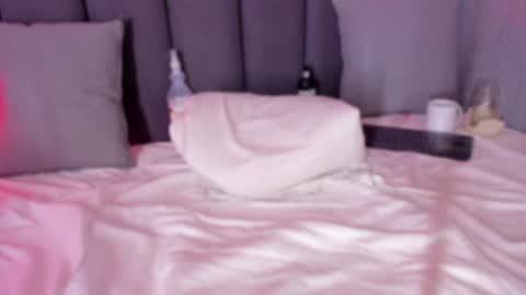 Snapshot of pollybabe_ chatting on 02/08/25, 04:36 POLLY online show from 02/08/25, 04:36