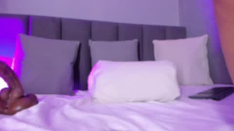 Snapshot of pollybabe_ chatting on 02/19/25, 01:50 POLLY online show from 02/19/25, 01:50